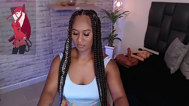 Snapshot of TinnaCobb chatting on 02-28-25, 04:20 TinnaCobb online show from 02-28-25, 04:20