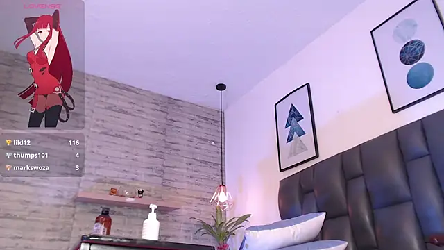 Snapshot of TinnaCobb chatting on 03-19-25, 07:27 TinnaCobb online show from 03-19-25, 07:27