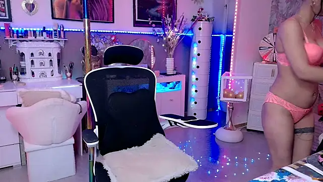 misscectito13 online show from 05-05-26, 03:58