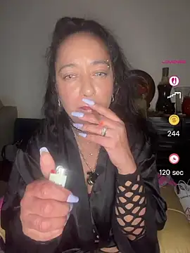Snapshot of PichyPrettyPussy chatting on 07-18-26, 06:39 PichyPrettyPussy online show from 07-18-26, 06:39