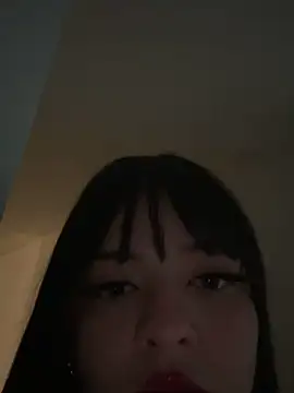 Snapshot of Elle chatting on 01-15-25, 02:49 Elle online show from 01-15-25, 02:49