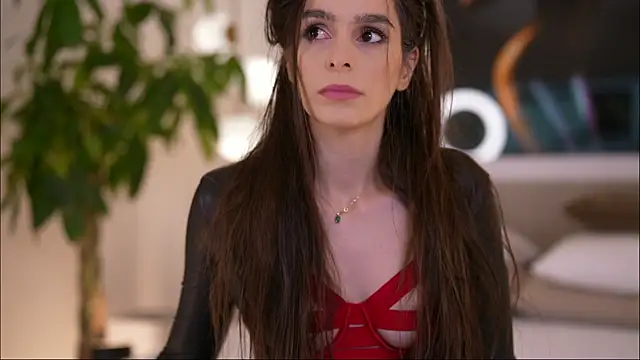 DoviaClaire online show from 11-23-25, 06:57