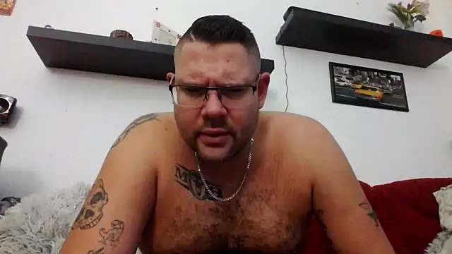 Snapshot of sexykevin17cm chatting on 12-22-25, 03:20 sexykevin17cm online show from 12-22-25, 03:20