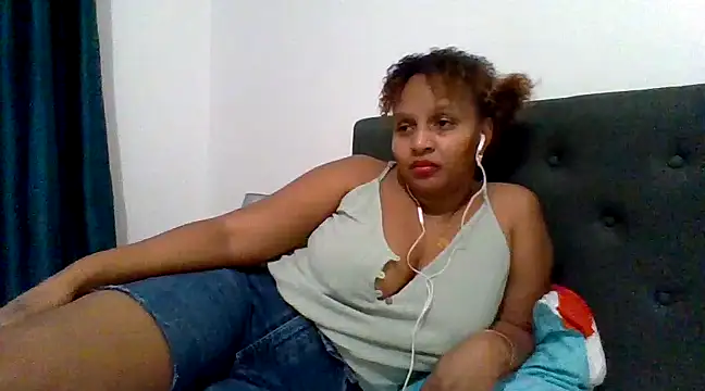 Snapshot of Nathyjess195 chatting on 12-12-24, 10:20 Nathyjess195 online show from 12-12-24, 10:20