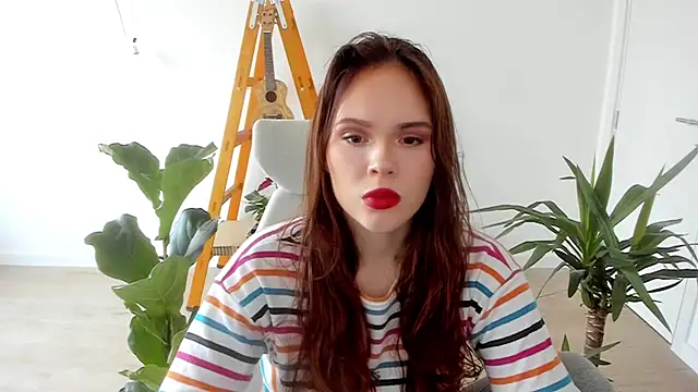 Snapshot of Pokemeboy chatting on 01-10-25, 12:15 Pokemeboy online show from 01-10-25, 12:15