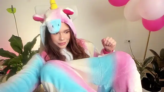 Snapshot of Pokemeboy chatting on 03-13-25, 06:12 Pokemeboy online show from 03-13-25, 06:12