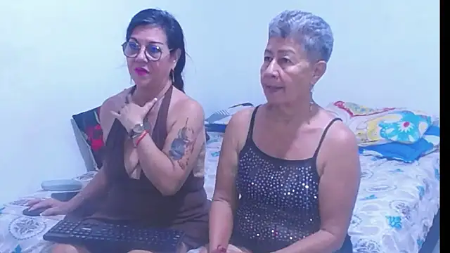 Snapshot of sexycristina_2 chatting on 07-14-26, 08:03 sexycristina 2 online show from 07-14-26, 08:03