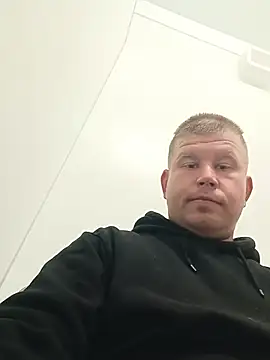 Milda121 online show from 05-16-26, 06:10