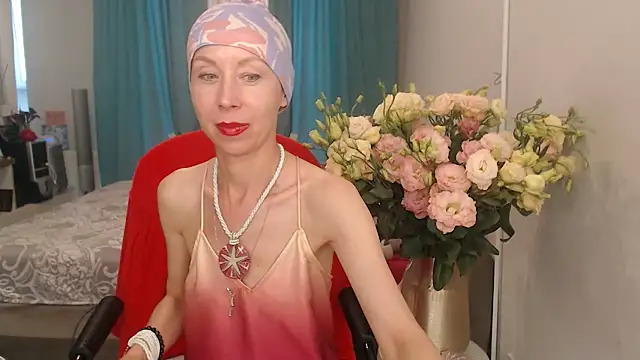 LuxuryNika online show from 07-18-26, 03:16