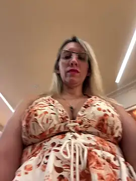 Snapshot of Gatitacarlita chatting on 02-27-25, 05:47 Gatitacarlita online show from 02-27-25, 05:47