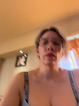 Snapshot of Gatitacarlita chatting on 11-22-25, 06:51 Gatitacarlita online show from 11-22-25, 06:51