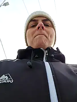 IsabelleCraft online show from 02-04-26, 10:54