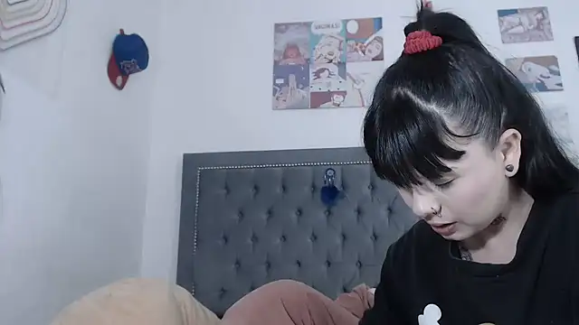 Snapshot of dulce_maria_x chatting on 03-19-25, 09:37 dulce maria x online show from 03-19-25, 09:37