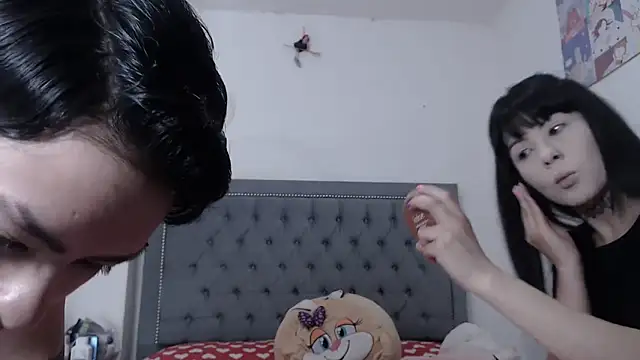 Snapshot of dulce_maria_x chatting on 10-01-25, 12:22 dulce maria x online show from 10-01-25, 12:22