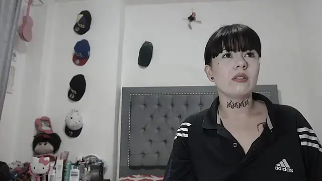 Snapshot of dulce_maria_x chatting on 11-07-25, 11:05 dulce maria x online show from 11-07-25, 11:05