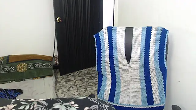 Snapshot of Smoke_trip_Alicia chatting on 02-17-26, 05:30 Smoke trip Alicia online show from 02-17-26, 05:30