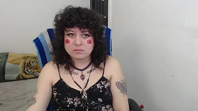 Snapshot of Smoke_trip_Alicia chatting on 02-18-26, 07:54 Smoke trip Alicia online show from 02-18-26, 07:54