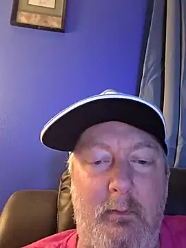 Snapshot of Emichael1983 chatting on 03-01-26, 05:04 Emichael1983 online show from 03-01-26, 05:04