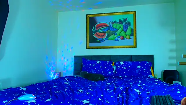 Snapshot of angeliquevany chatting on 03-08-25, 08:03 angeliquevany online show from 03-08-25, 08:03