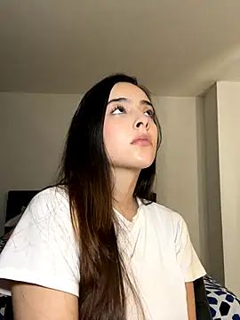 swrennn19 online show from 10-04-25, 03:43