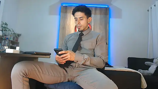 Andrew 4  online show from 11-16-25, 08:31