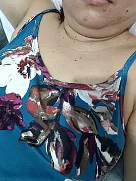 XXLorie 02 online show from 10-29-25, 11:06