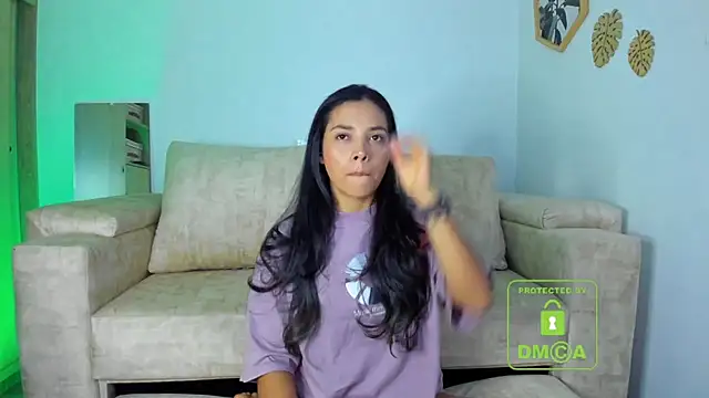 Snapshot of k4y_lover chatting on 10-15-25, 12:33 k4y lover online show from 10-15-25, 12:33