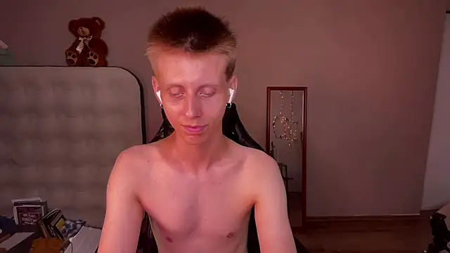 Snapshot of vladdymeow chatting on 01-17-25, 10:23 vladdymeow online show from 01-17-25, 10:23