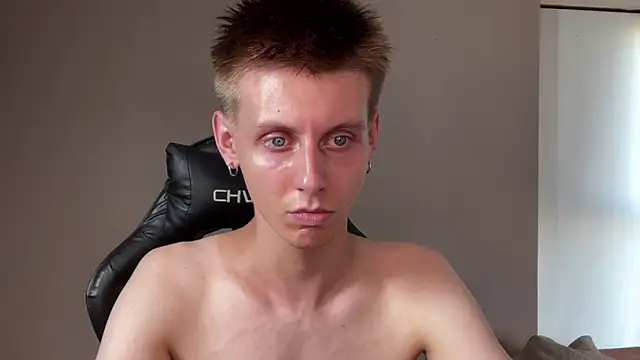 Snapshot of vladdymeow chatting on 01-26-25, 06:27 vladdymeow online show from 01-26-25, 06:27