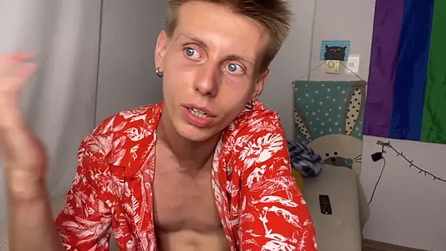 Snapshot of vladdymeow chatting on 03-17-25, 11:54 vladdymeow online show from 03-17-25, 11:54