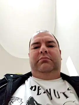 Andrew1900529 online show from 11-11-25, 10:15