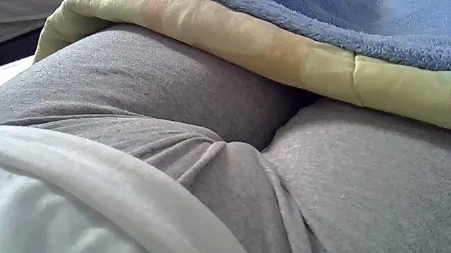 Snapshot of perescam chatting on 07-28-26, 02:35 perescam online show from 07-28-26, 02:35