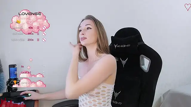 Snapshot of SkyqueenI chatting on 12-04-24, 09:07 SkyqueenI online show from 12-04-24, 09:07