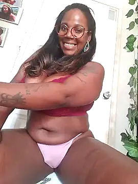 Adrilovechocolate online show from 12-11-24, 08:50