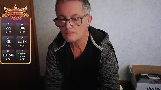 Snapshot of bigballnz chatting on 07-06-26, 11:40 bigballnz online show from 07-06-26, 11:40
