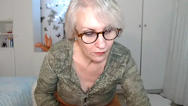 Snapshot of Ghertrude52 chatting on 02-18-25, 08:16 Ghertrude52 online show from 02-18-25, 08:16