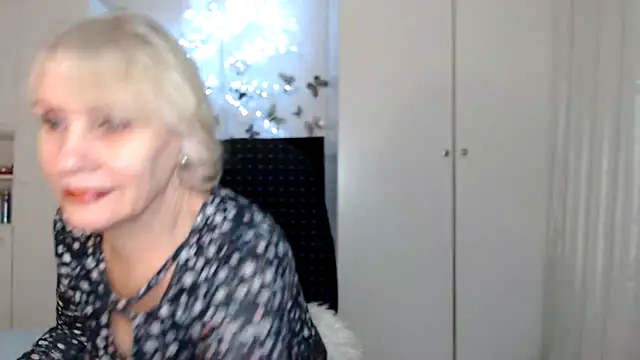 Snapshot of Ghertrude52 chatting on 02-20-25, 04:39 Ghertrude52 online show from 02-20-25, 04:39