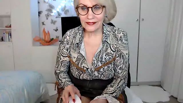 Snapshot of Ghertrude52 chatting on 02-22-25, 04:51 Ghertrude52 online show from 02-22-25, 04:51