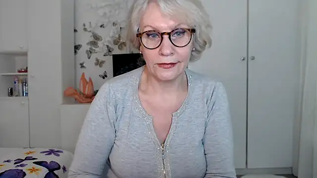 Snapshot of Ghertrude52 chatting on 03-02-25, 04:50 Ghertrude52 online show from 03-02-25, 04:50