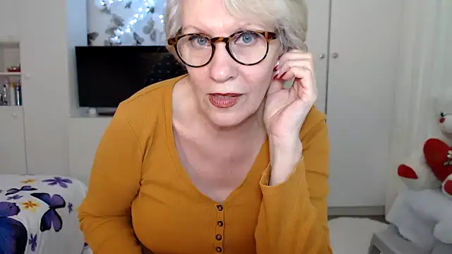 Snapshot of Ghertrude52 chatting on 03-06-25, 04:08 Ghertrude52 online show from 03-06-25, 04:08