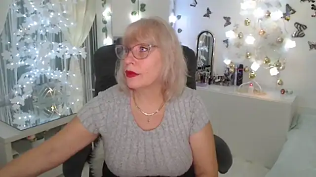 Ghertrude52 online show from 12-20-25, 03:57