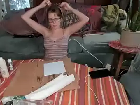 Snapshot of naturestwisted chatting on 01-03-25, 06:03 naturestwisted online show from 01-03-25, 06:03