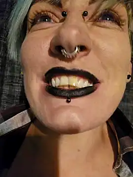 PinkTheHawk online show from 12-31-24, 10:58