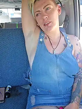 PinkTheHawk online show from 01-11-25, 01:59