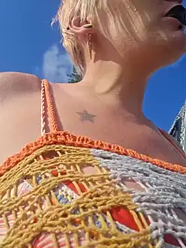 PinkTheHawk online show from 02-08-25, 08:42