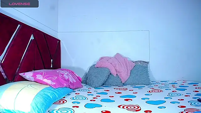 Snapshot of DanisaBrown chatting on 12-16-24, 01:11 DanisaBrown online show from 12-16-24, 01:11