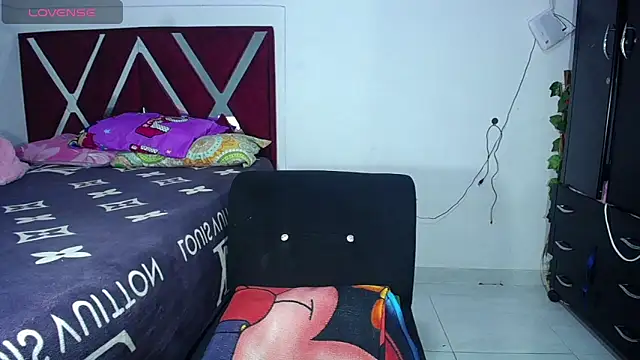 Snapshot of DanisaBrown chatting on 03-07-25, 02:01 DanisaBrown online show from 03-07-25, 02:01