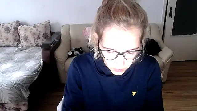 SexxyLety online show from 11-26-25, 07:09