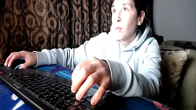 Snapshot of SexxyLety chatting on 05-02-26, 08:14 SexxyLety online show from 05-02-26, 08:14