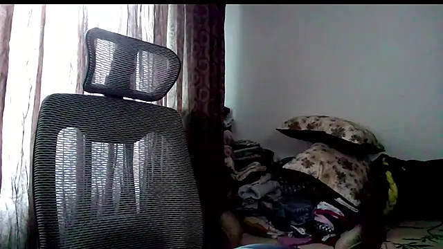 Snapshot of SexxyLety chatting on 06-26-26, 11:25 SexxyLety online show from 06-26-26, 11:25